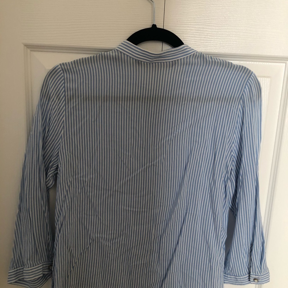 ZARA Blouse with Ruffles - Picture 3 of 3